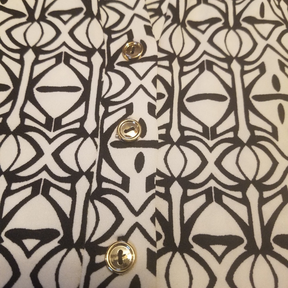 Top - Picture 3 of 4